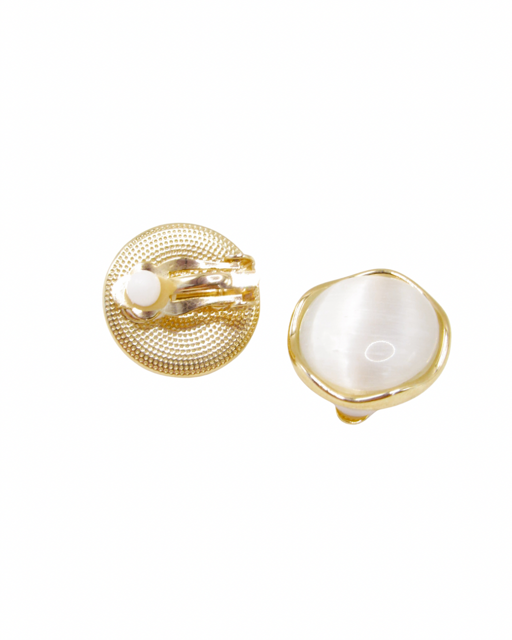 Brinco de Pressão Redondo com Madrepérola Banhado em Ouro 18k